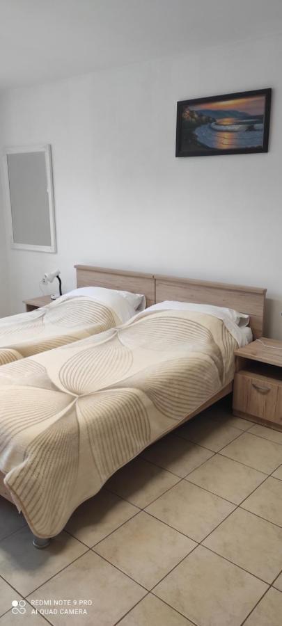 Apartment For Holidays In พูลา ภายนอก รูปภาพ
