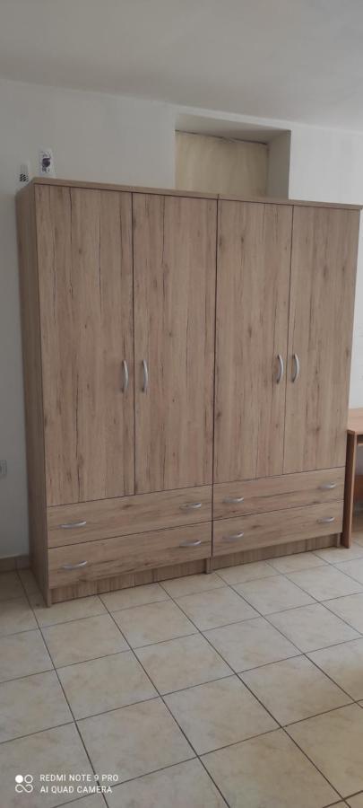 Apartment For Holidays In พูลา ภายนอก รูปภาพ