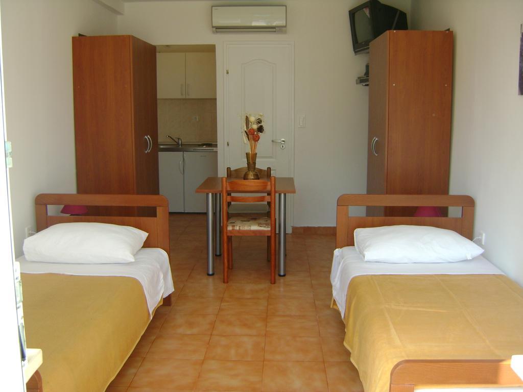 Apartment For Holidays In พูลา ห้อง รูปภาพ
